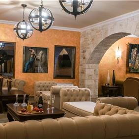 8 bedroom luxury villa with pool near Koutsounari, sleeps 16